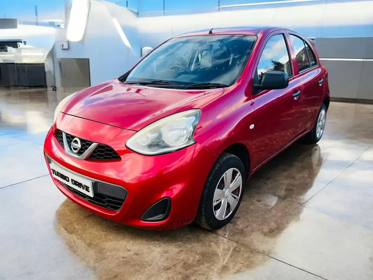 Begagnad Nissan Micra Visia 80 HK (58 kW) 2013 Röd Halvkombi