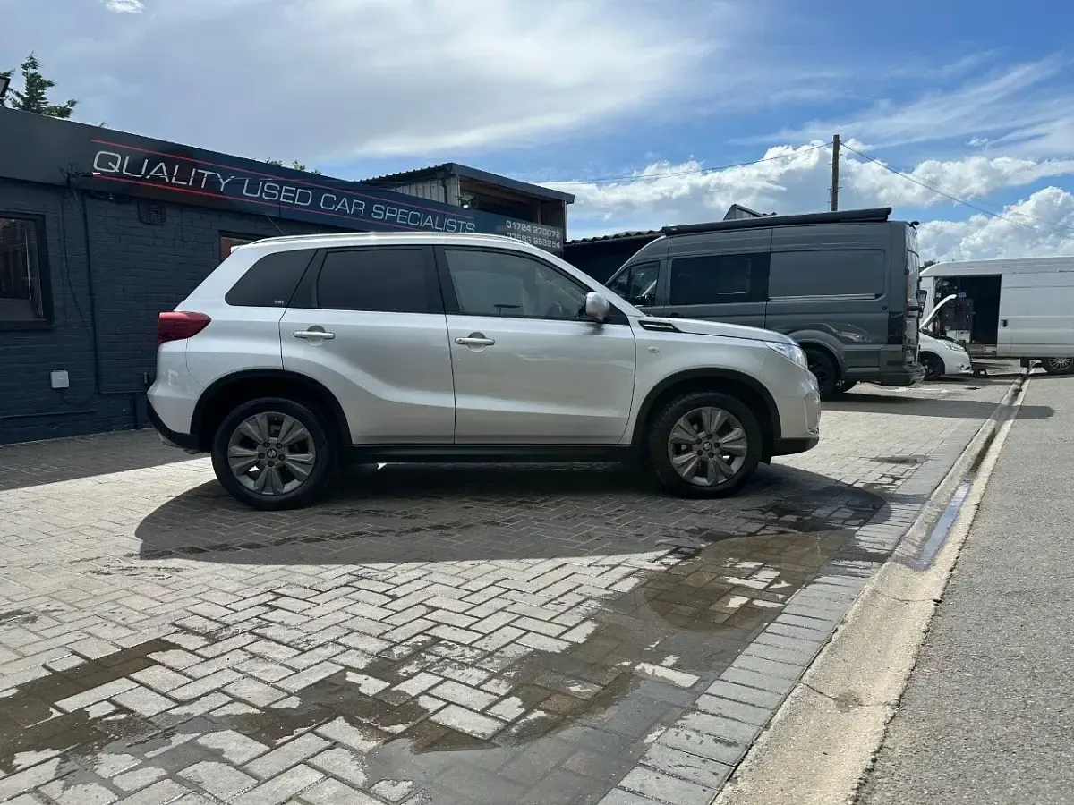 Used Suzuki Vitara SZ-T 112 HP (82 kW) 2019 Silver SUV