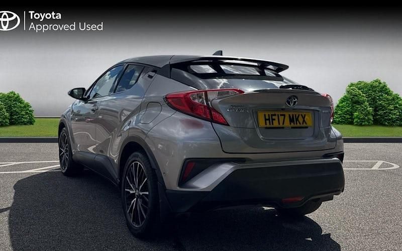 Używany Toyota C-HR 122 KM (89 kW) 2017 Srebrny SUV