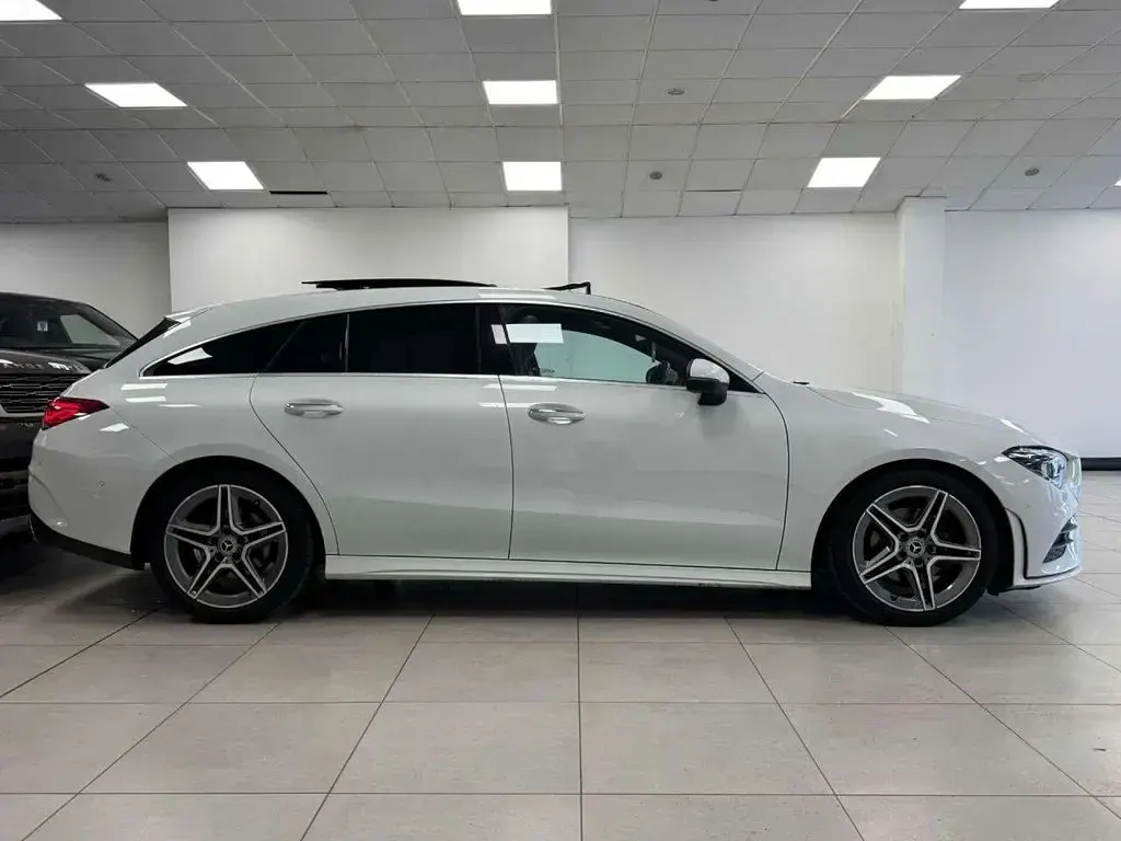 Used Mercedes CLA180 AMG Line Premium Plus 136 HP (100 kW) 2022 White Coupe