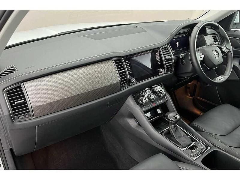 Used Skoda Kodiaq SE L Executive 110 HP (80 kW) 2024 Moon white metallic SUV