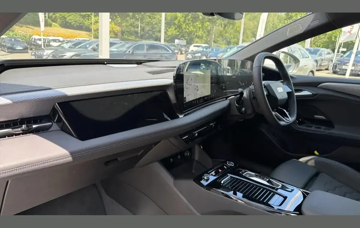 New Audi A6 e-tron S-Line 210 kW (286 HP) 2026 White Estate