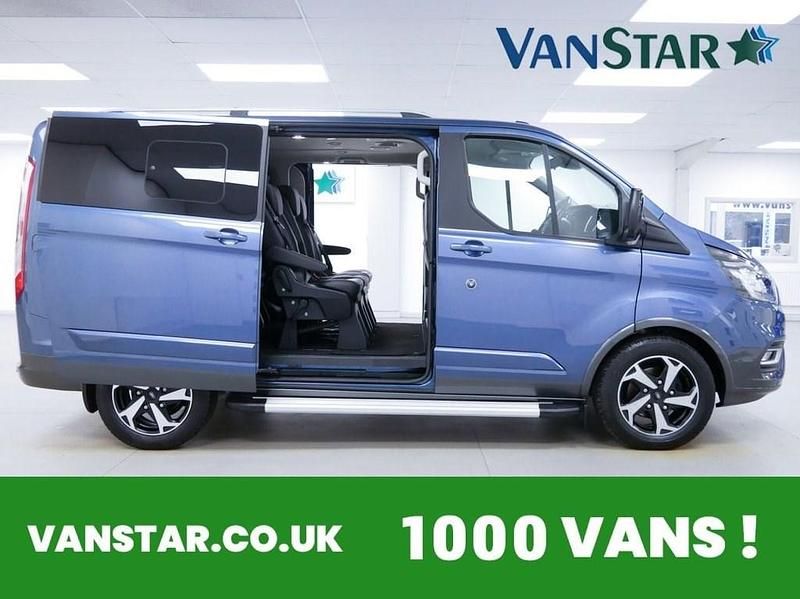 Used Ford Tourneo Custom Active 130 HP (95 kW) 2021 Blue Van