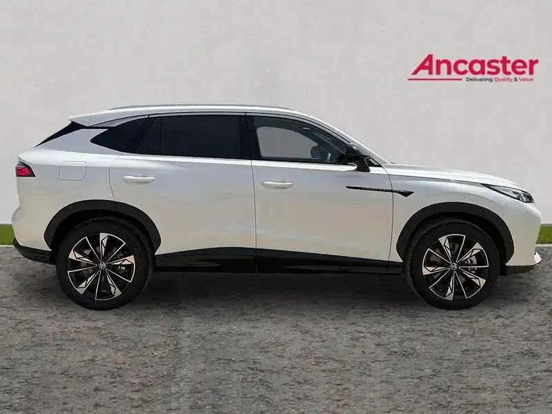New MG HS Trophy 299 HP (219 kW) 2026 White SUV