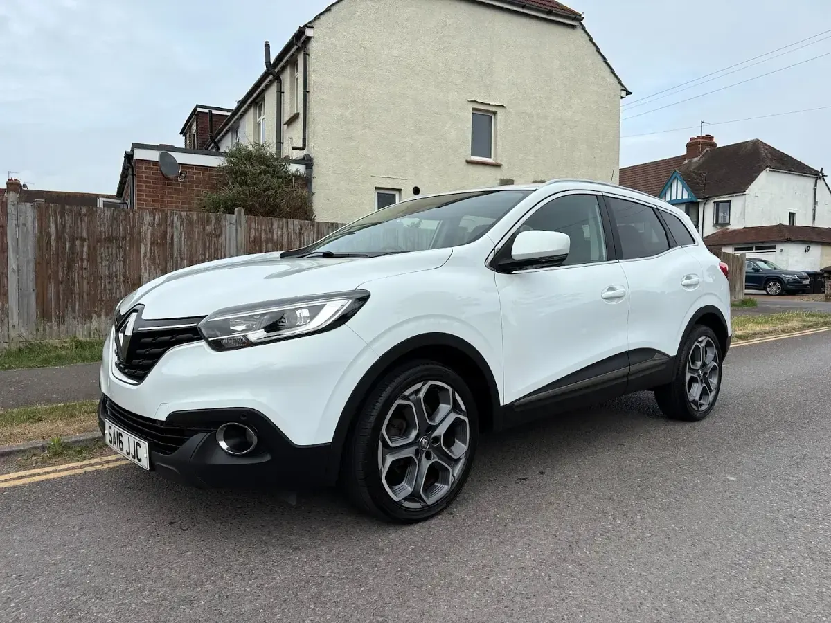 Used Renault Kadjar Dynamique 130 HP (95 kW) 2016 White SUV
