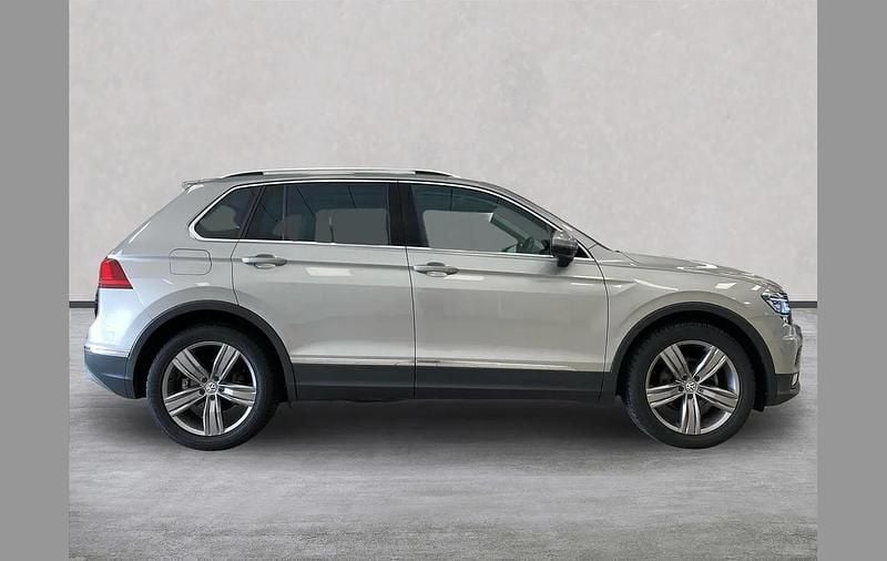Used VW Tiguan SEL 150 HP (110 kW) 2018 Silver SUV