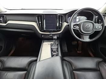 Used Volvo XC60 Inscription 235 HP (172 kW) 2018 Silver SUV