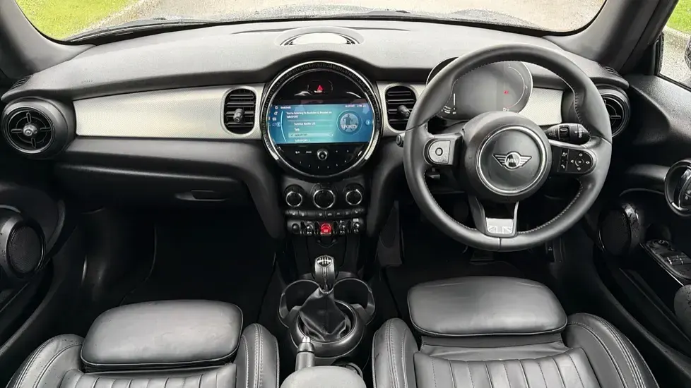 Used Mini Cooper Exclusive 134 HP (98 kW) 2021 Black Hatchback