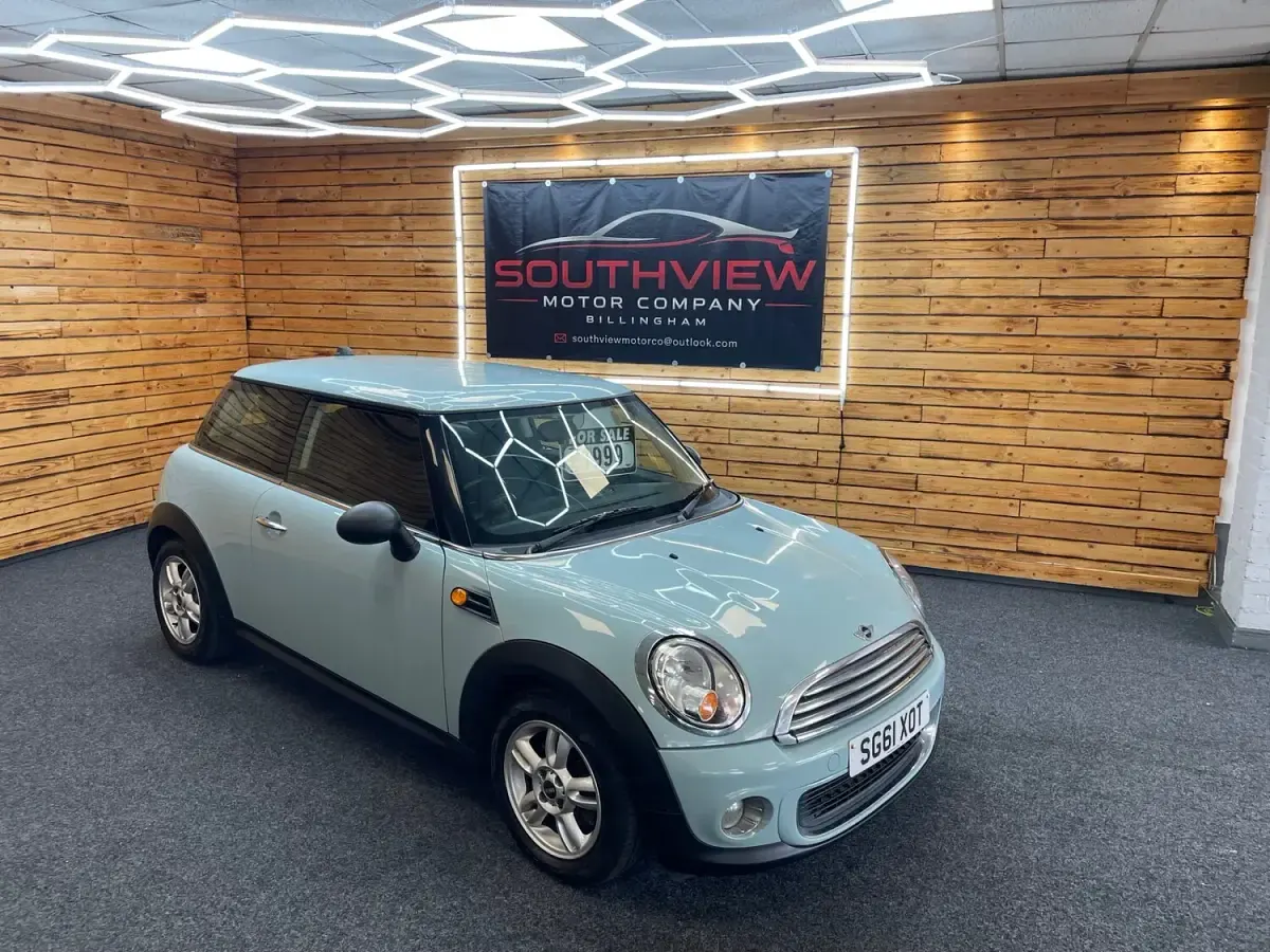 Used Mini ONE Hatch 98 HP (72 kW) 2011 Blue Hatchback