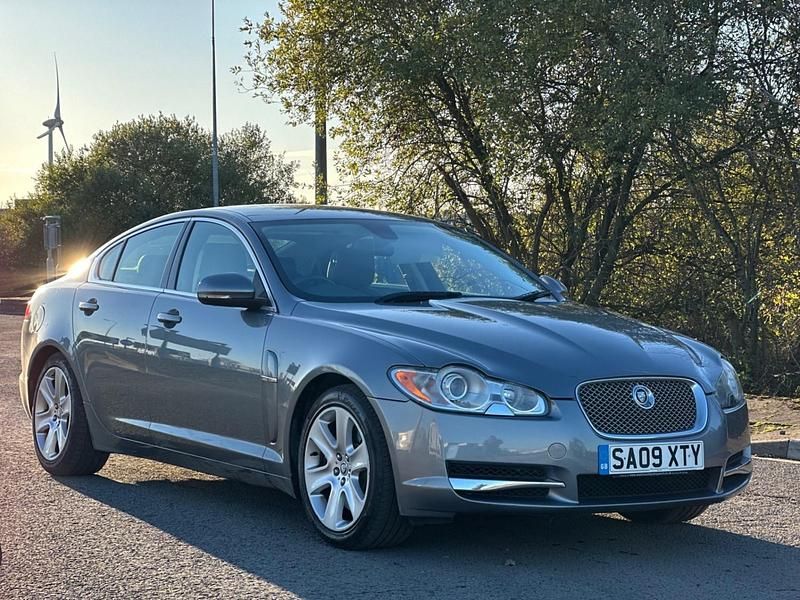 Grey Used 2009 Jaguar XF Luxury Sedan | £2,495 (Fair price) - Image 1/4