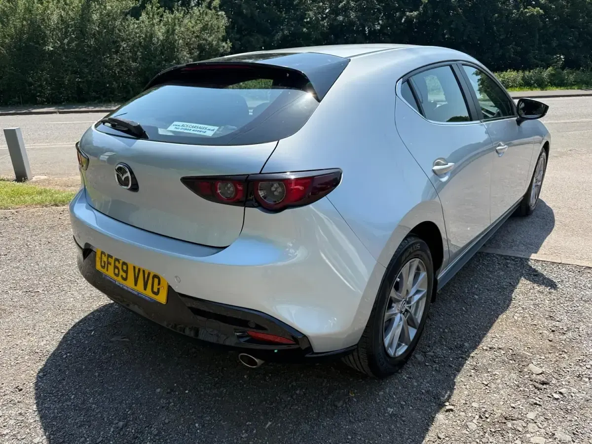 Used Mazda 3 122 HP (89 kW) 2019 Silver Hatchback