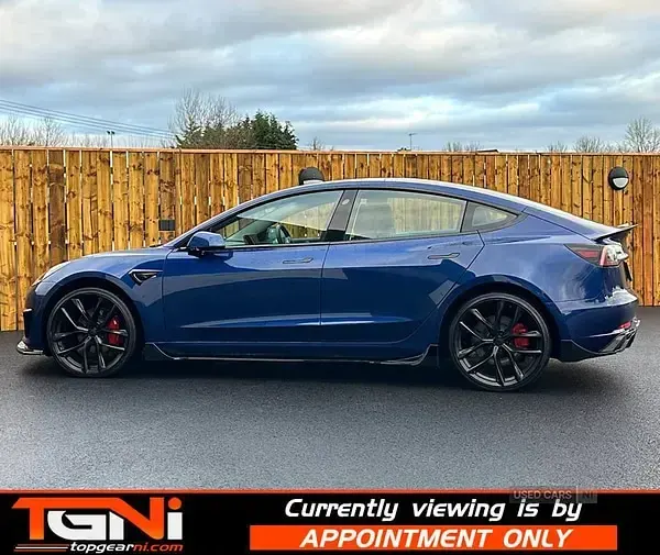 Used Tesla Model 3 Long Range AWD 250 kW (340 HP) 2019 Blue Sedan