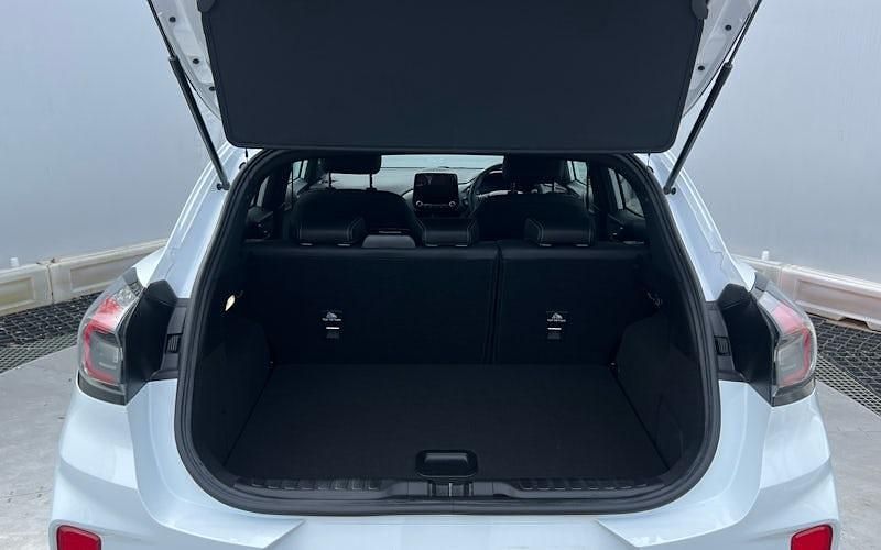Usado Ford Puma ST-Line 155 HP (114 kW) 2023 Branco SUV