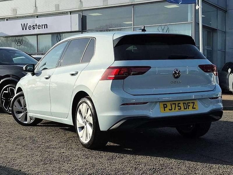 New VW Golf VIII Match 115 HP (84 kW) 2025 Blue Hatchback