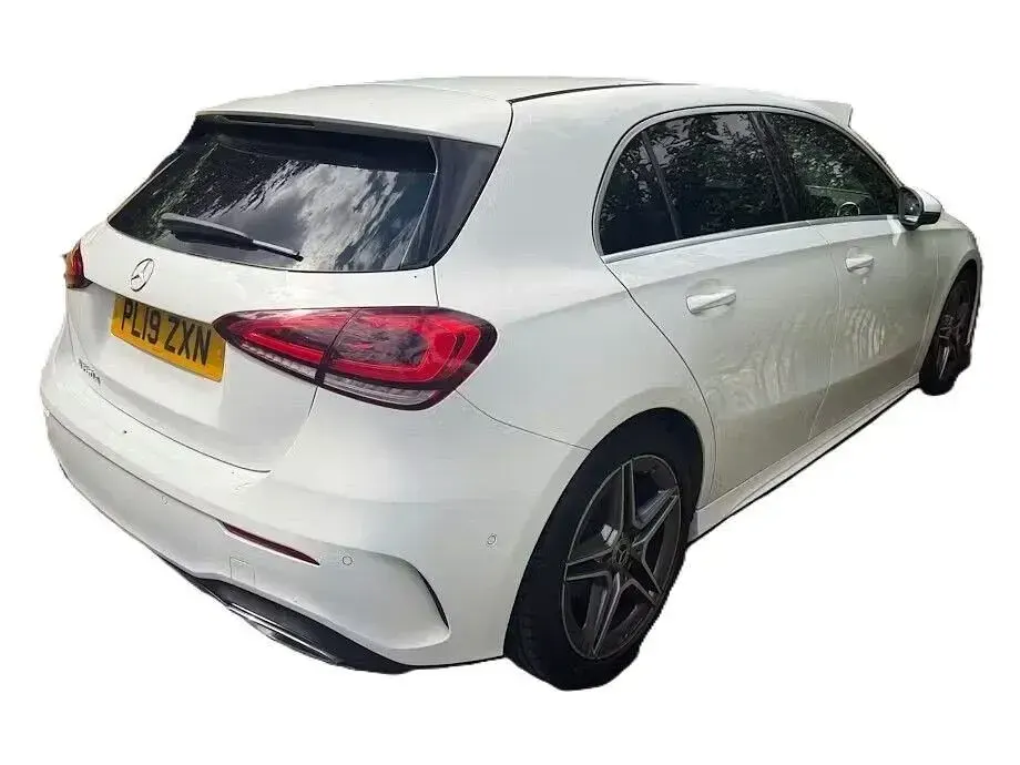 Käytetty Mercedes A200 Executive 150 HP (110 kW) 2019 Valkoinen Viistoperä