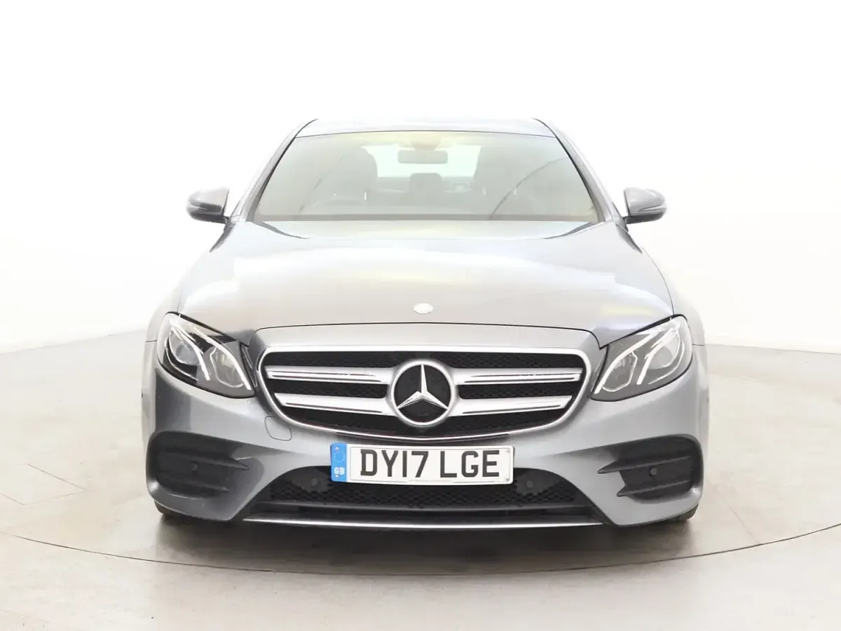Gebraucht Mercedes E220 AMG Line Premium 194 PS (142 kW) 2017 Grau Limousine