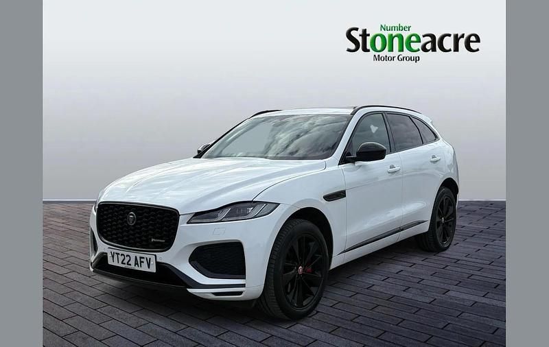 Begagnad Jaguar F-Pace R-Dynamic 200 HK (147 kW) 2022 Vit SUV