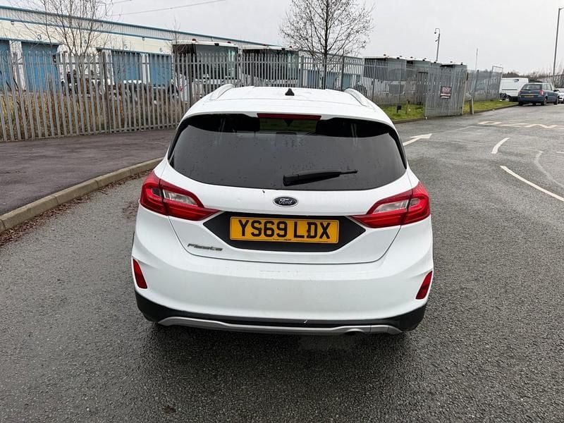 Used Ford Fiesta Active 100 HP (73 kW) 2019 White Hatchback