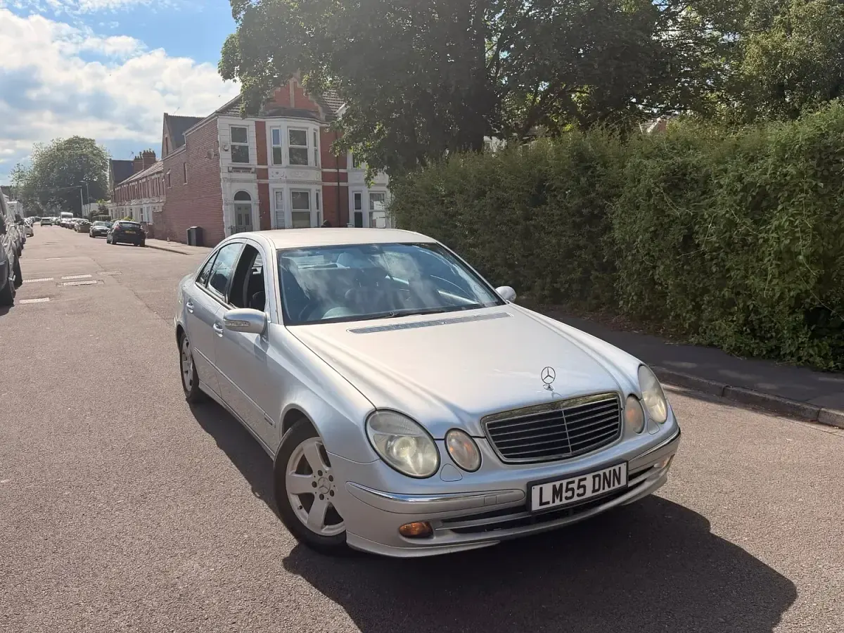 Used Mercedes E280 Avantgarde 2005 Silver Sedan
