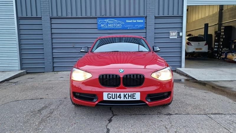 Used BMW 116 Sport Line 2014 Red Hatchback