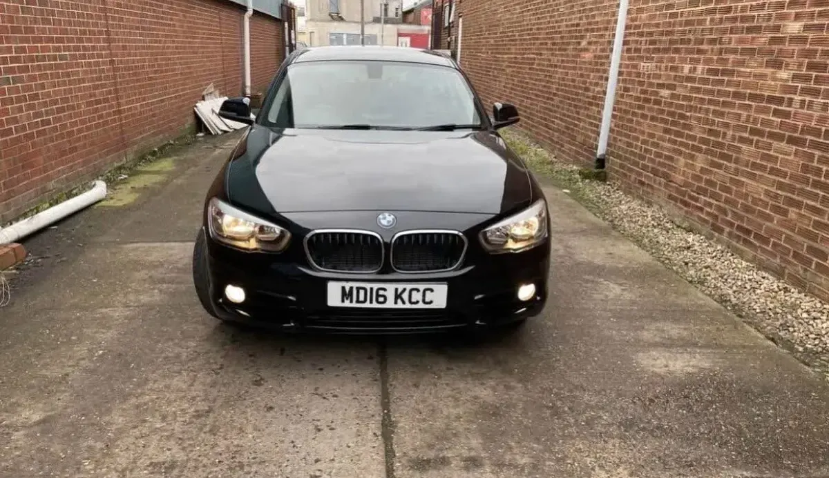 Used BMW 118 Sport Line 2016 Black Hatchback
