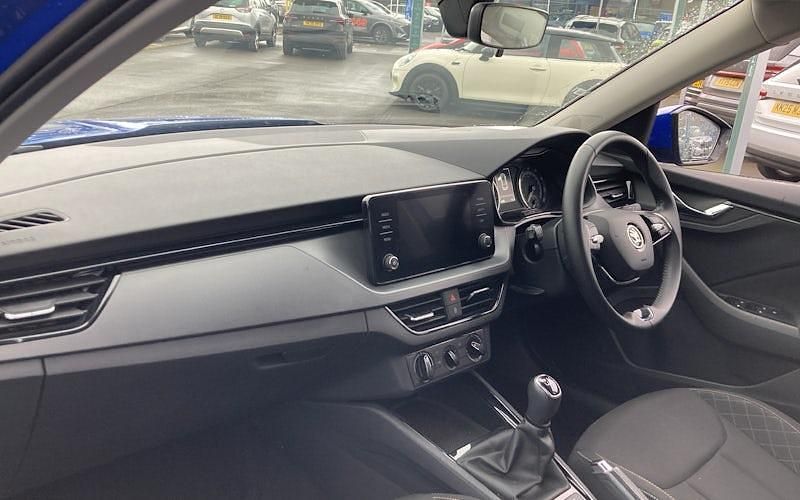 Used Skoda Kamiq SE 95 HP (69 kW) 2023 Blue SUV