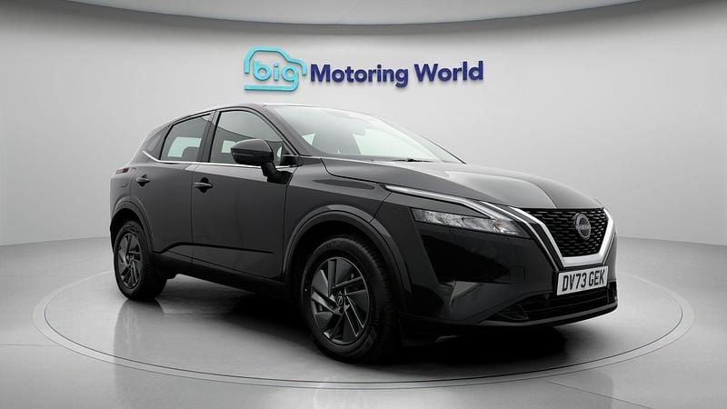Used 2023 Nissan Qashqai Acenta Premium SUV | £17,300 (Good price) - Image 1/4