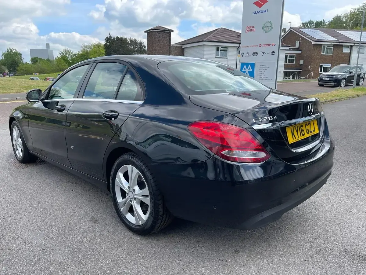 Used Mercedes C220 Executive 170 HP (125 kW) 2016 Black Sedan