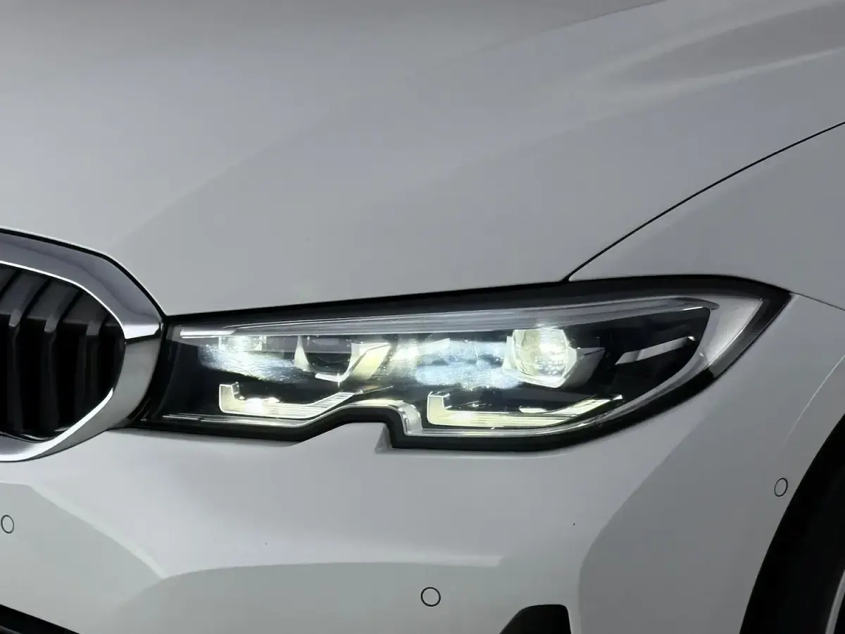 Used BMW 320e 190 HP (139 kW) 2020 White Sedan