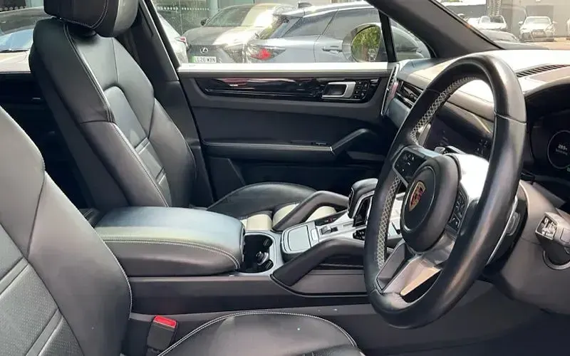 Used Porsche Cayenne 441 HP (324 kW) 2019 Grey SUV