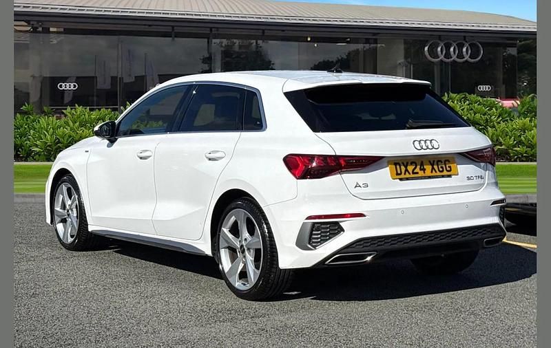 Used Audi A3 S-Line 108 HP (79 kW) 2024 White Hatchback