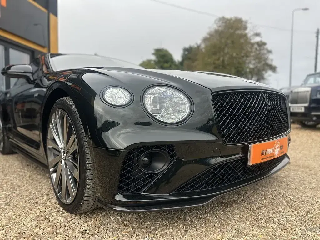 Used Bentley Continental 659 HP (484 kW) 2022 Green Coupe