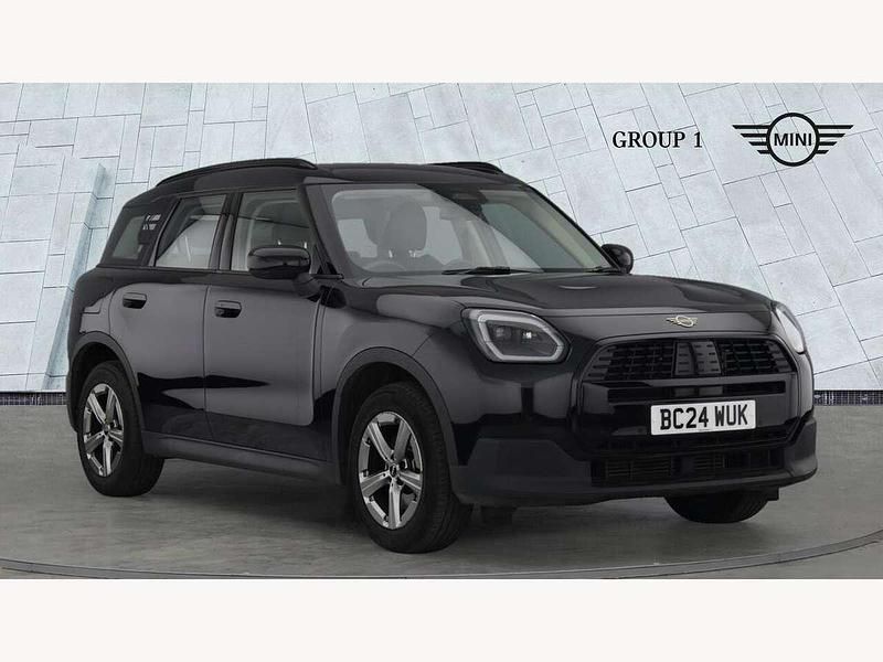 Black Used 2024 Mini Countryman Classic SUV | £27,695 (Fair price) - Image 1/4