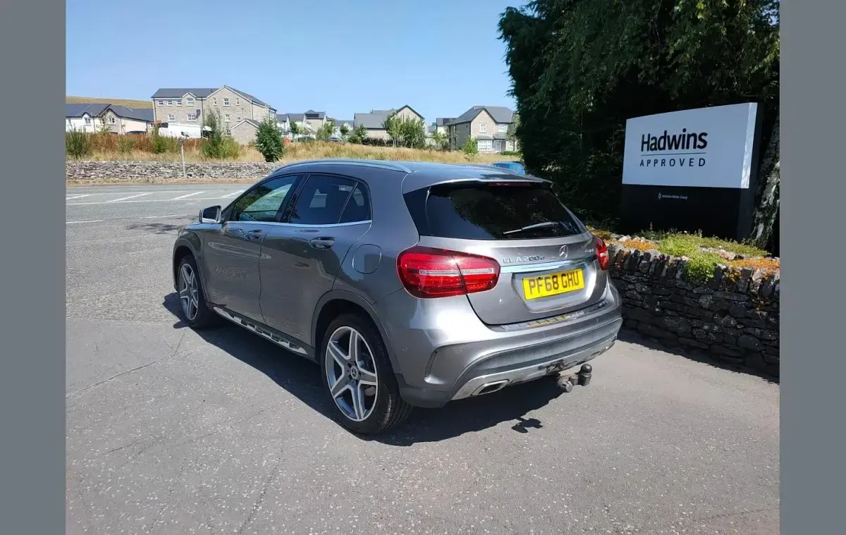 Used Mercedes GLA200 AMG Line Premium 134 HP (98 kW) 2018 Grey SUV