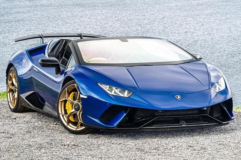 Used Lamborghini Huracán 640 HP (470 kW) 2018 Blue Cabriolet