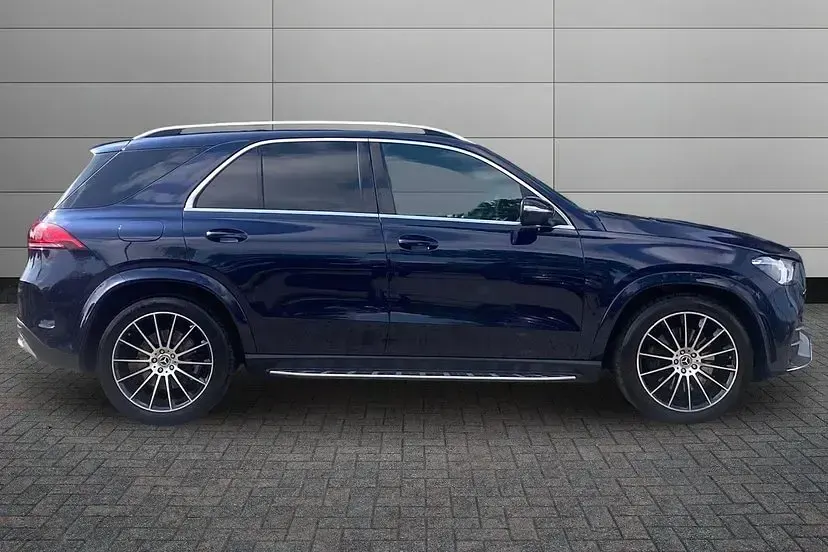 Used Mercedes GLE400 AMG line 325 HP (239 kW) 2022 Blue SUV