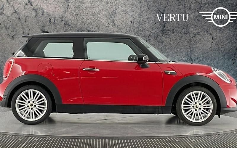 Used Mini Cooper Level 2 135 kW (184 HP) 2023 Hatchback