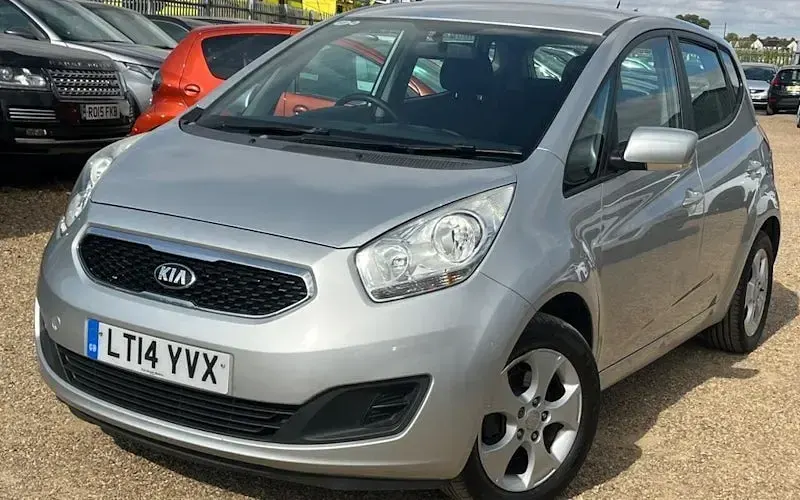 Used Kia Venga 90 HP (66 kW) 2014 Silver Hatchback