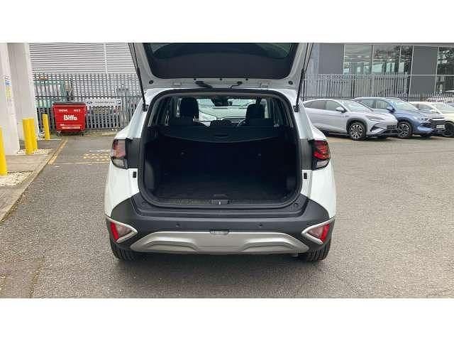 Used Kia Sportage 2023 White SUV