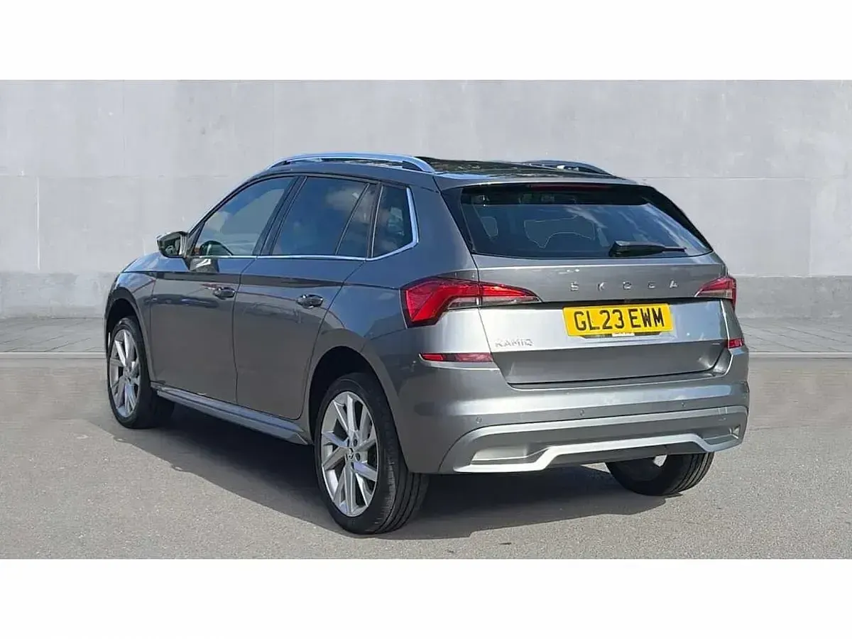 Used Skoda 110 R SE L Executive 81 HP (59 kW) 2023 Graphite grey metallic Estate