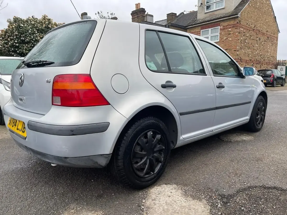 Usado VW Golf IV SE 2000 Prateado Citadino