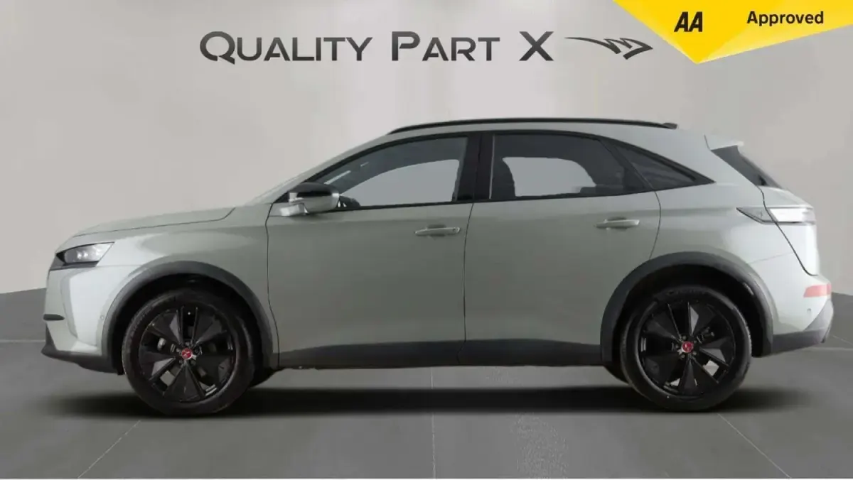 Usado DS Automobiles DS7 Crossback Performance Line Plus 130 CV (95 kW) 2024 Gris SUV