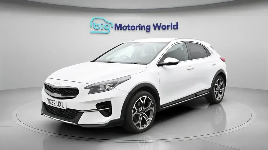 Begagnad Kia XCeed 158 HK (116 kW) 2022 Vit SUV