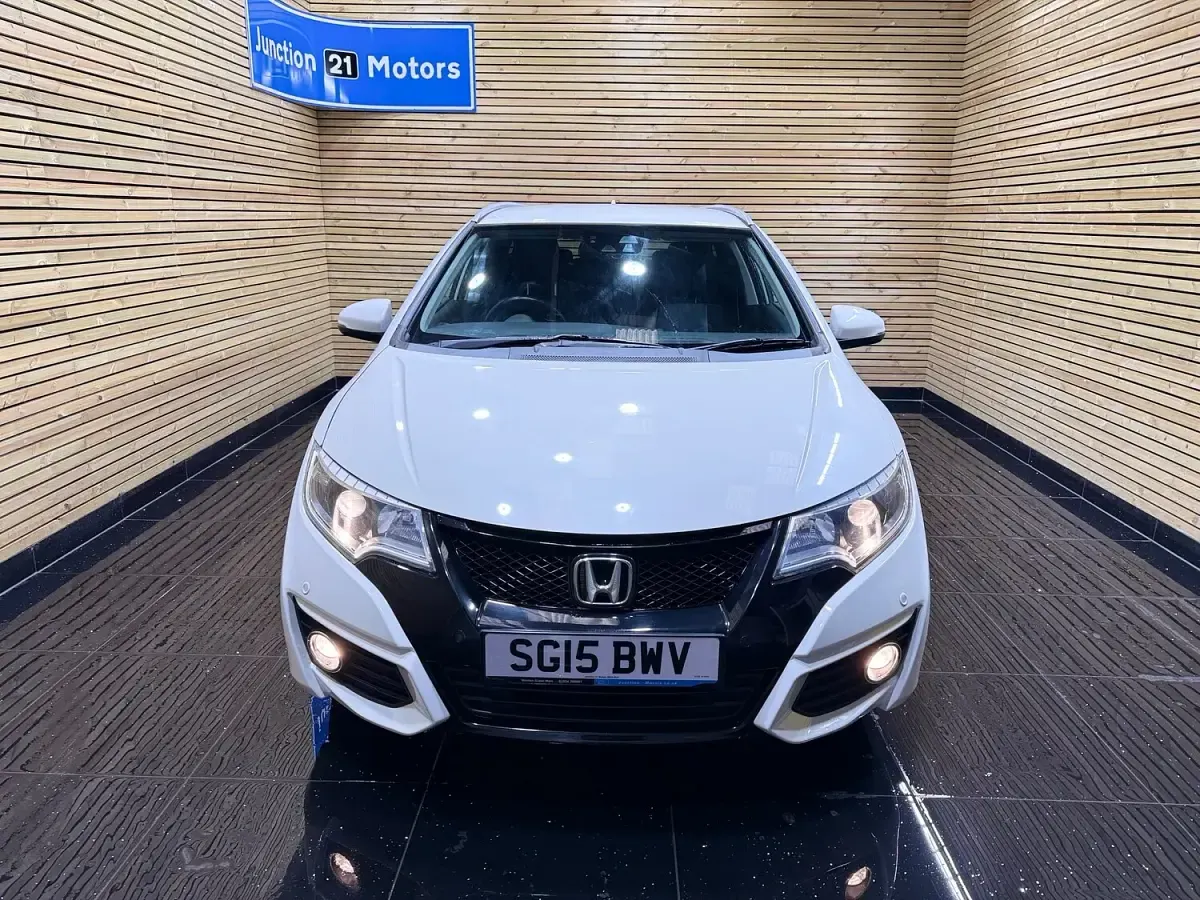 Used Honda Civic SR 142 HP (104 kW) 2015 White Estate