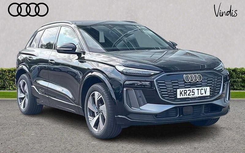 Used 2025 Audi Q6 e-tron S-Line SUV | £58,352 (Good price) - Image 1/4