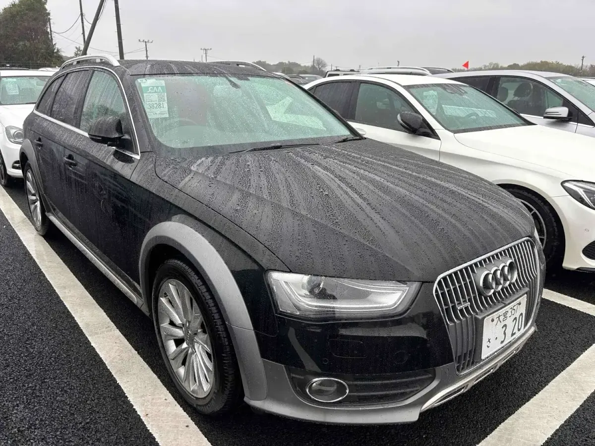 Used Audi A4 Allroad Comfort 222 HP (163 kW) 2015 Black Estate