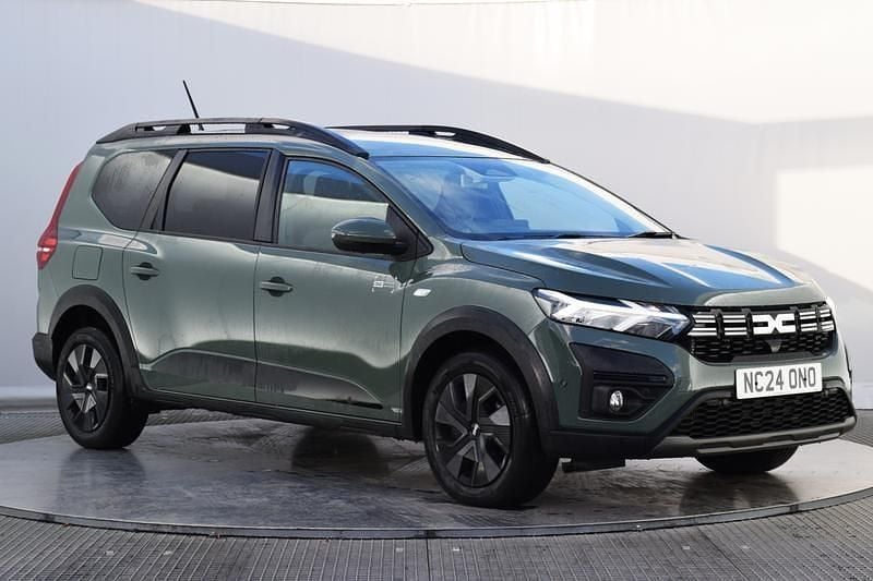 Green Used 2024 Dacia Jogger Expression MPV | £16,499 (Fair price) - Image 1/4