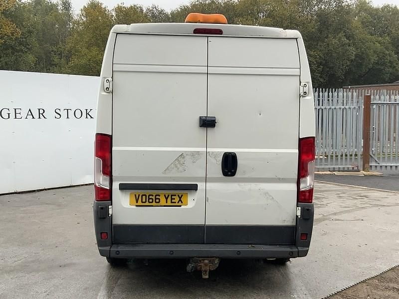 Used Citroën Relay 130 HP (95 kW) 2016 White Van