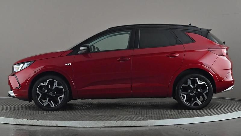 Used Vauxhall Grandland X Ultimate 130 HP (95 kW) 2024 Red SUV