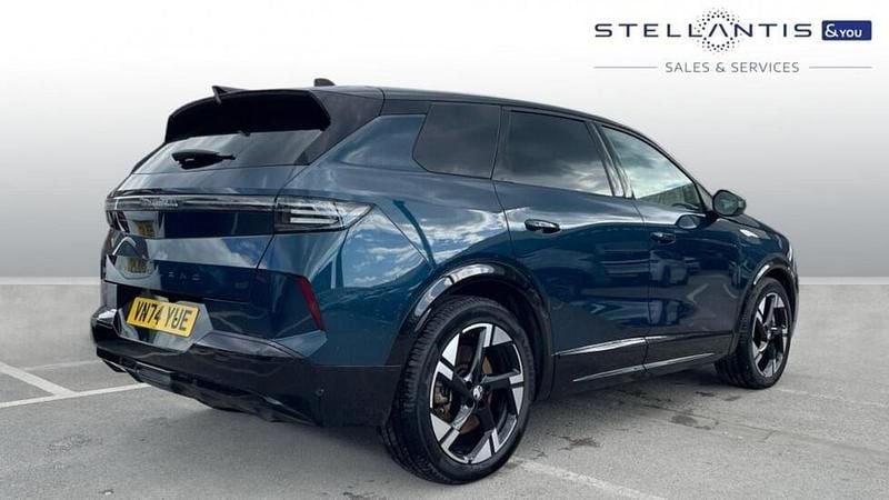 Second-hand Vauxhall Grandland Ultimate 154 kW (210 CP) 2024 Negru SUV